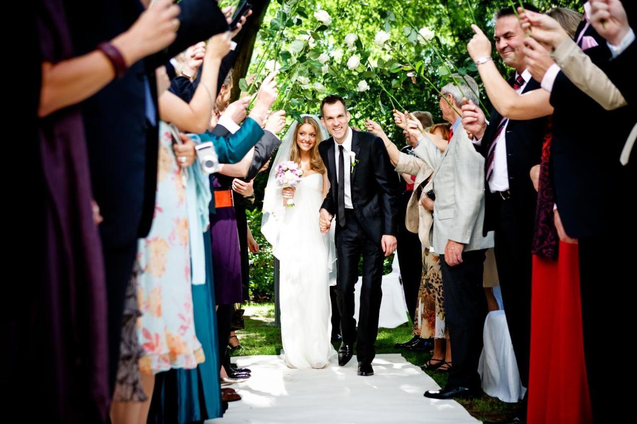 Privathotel Lindtner Hamburg Bagian luar foto Jewish wedding